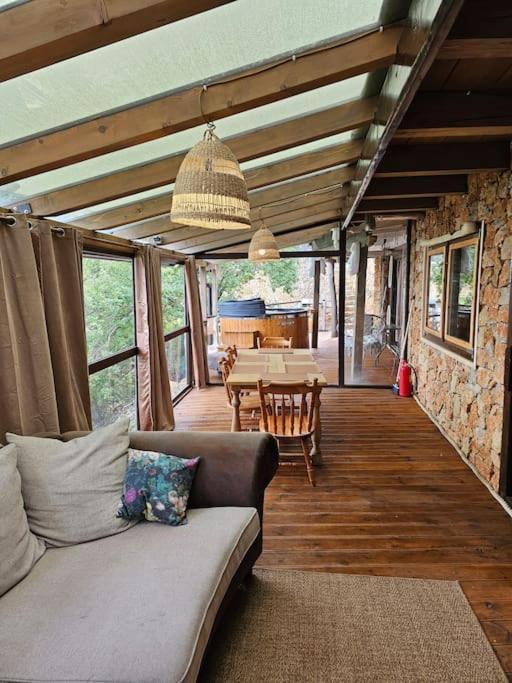 Hobbit House Vila Beli