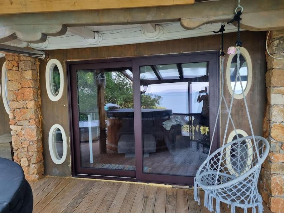 Vila Hobbit House