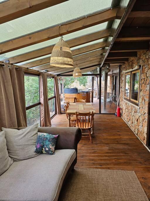 Vila Hobbit House *